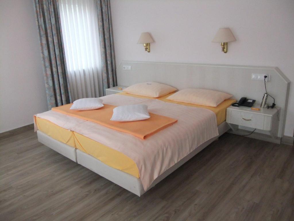 Hotel Garni Classico 아샤펜부르크 객실 사진